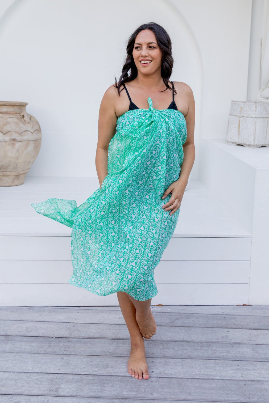 Tribal Turtle Cotton Beach Sarong